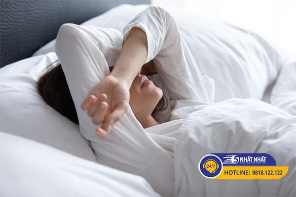 Chu kỳ giấc ngủ thay đổi vào mùa đông dễ dẫn tới đau đầu