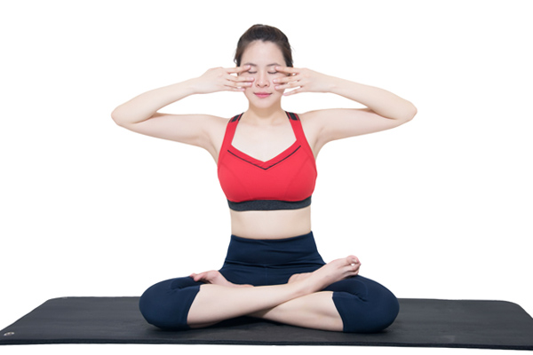 yoga chữa viêm xoang